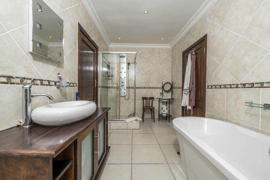 4 Bedroom Property for Sale in Mossel Bay Golf Estate Western Cape